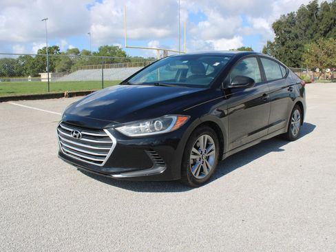 Used 2018 Hyundai Elantra SEL FWD image 3