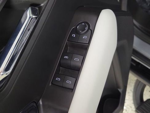 Used 2023 GMC Canyon AT4X w/ Edition 1 AWD/4WD image 23