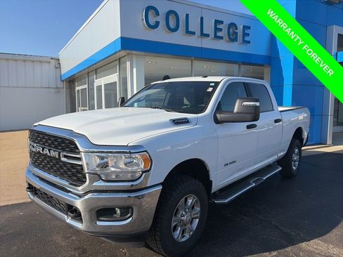 Used 2024 RAM 2500 Big Horn AWD/4WD image 1