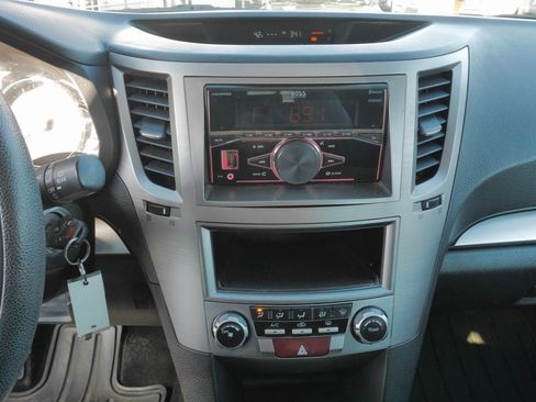 Used 2012 Subaru Outback 2.5i w/ Alloy Wheel Pkg image 26