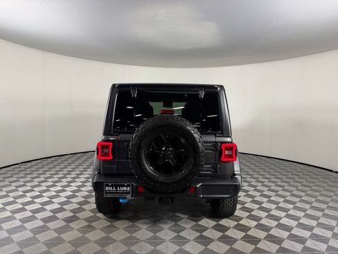 Used 2024 Jeep Wrangler Unlimited AWD/4WD image 8