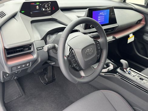 New 2026 Toyota Prius Plug-In Hybrid FWD image 16