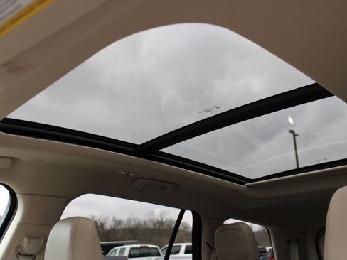 Used 2022 Lincoln Aviator Reserve w/ Equipment Group 201A image 30