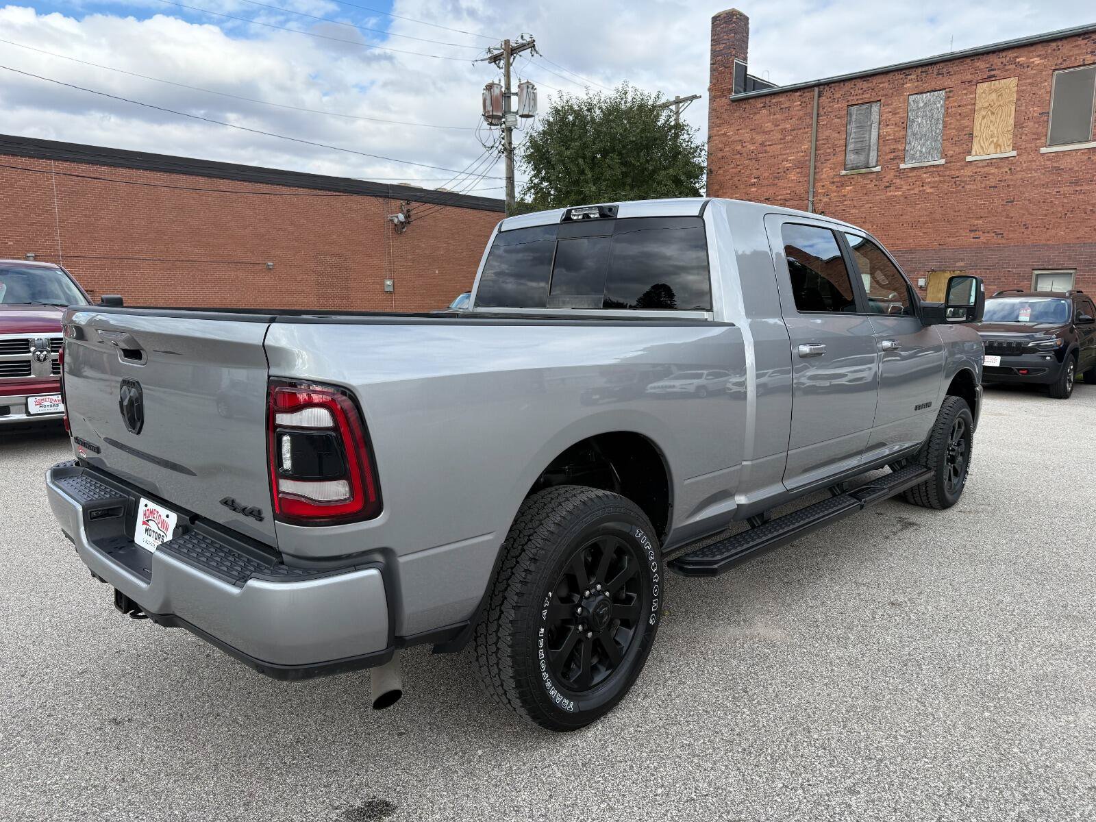 Used 2023 RAM 2500 Laramie AWD/4WD image 4