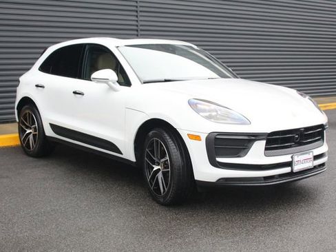 New 2026 Porsche Macan image 10
