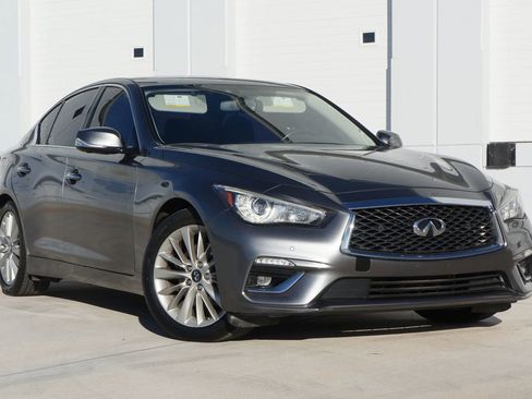 Used 2021 INFINITI Q50 Luxe image 2
