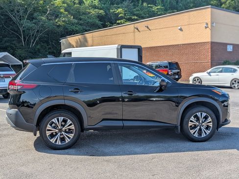 Used 2023 Nissan Rogue SV FWD image 10