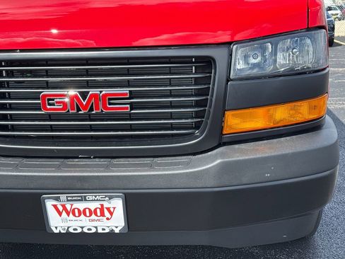 New 2026 GMC Savana 2500 w/ Driver Convenience Package image 10