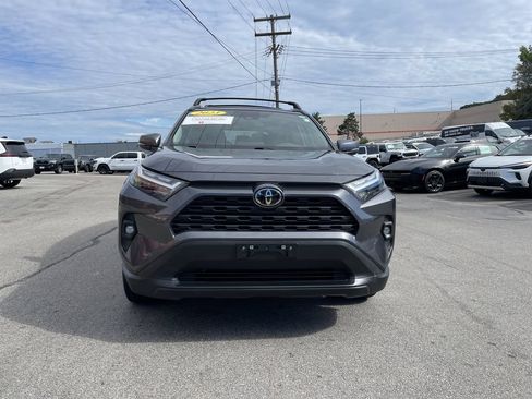 Used 2023 Toyota RAV4 XLE Premium AWD/4WD image 5