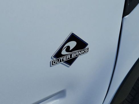 New 2025 Ford Bronco Sport Outer Banks w/ Outer Banks Tech Package+ AWD/4WD image 8