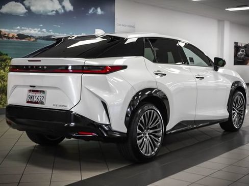 Certified 2024 Lexus RZ 300e Premium w/ Accessory Package (2T) FWD image 6