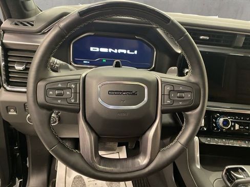 Used 2025 GMC Sierra 1500 Denali Ultimate image 16