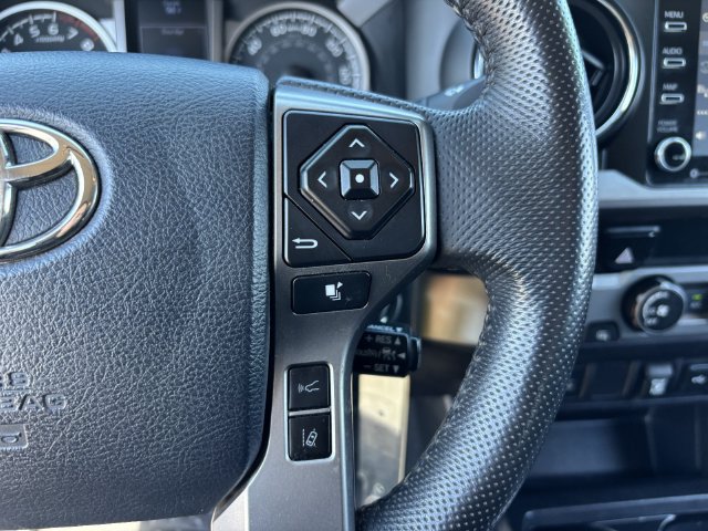 Used 2020 Toyota Tacoma SR5 RWD image 28