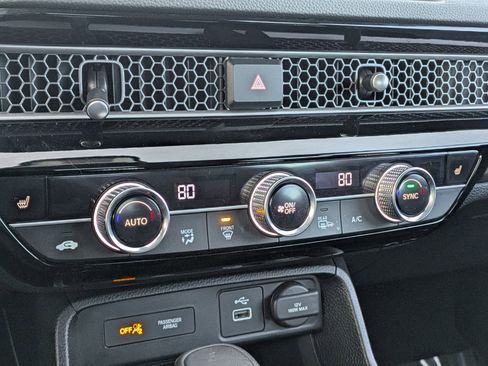 Certified 2024 Honda Civic EX image 20