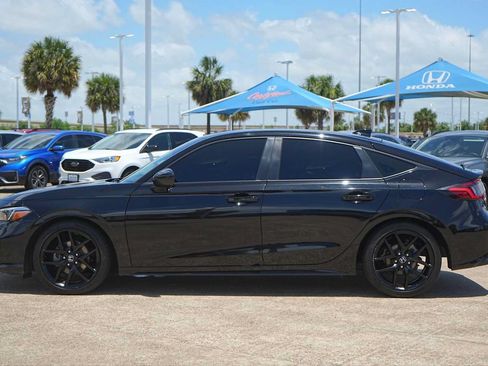 Used 2025 Honda Civic Sport image 3