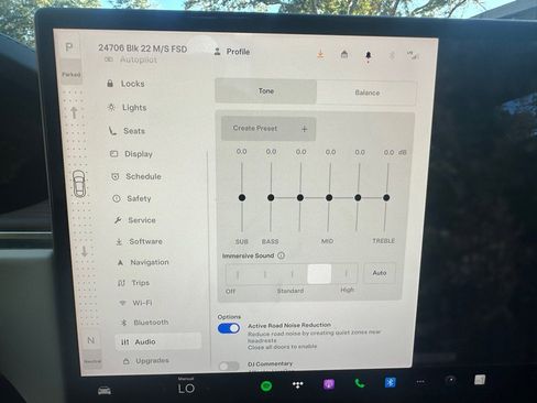 Used 2022 Tesla Model S AWD image 37