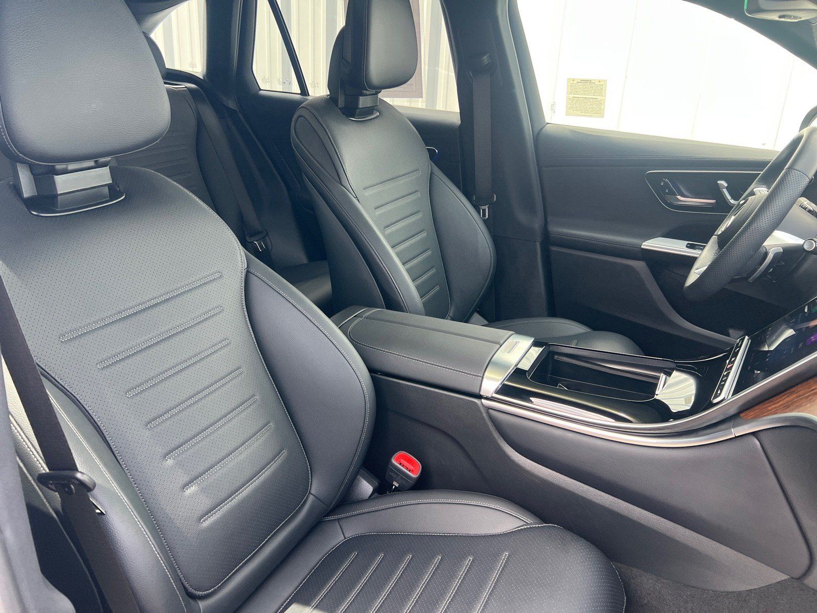 Certified 2026 Mercedes-Benz GLC 300 image 21