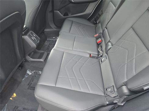 Used 2025 BMW X1 M35i image 12