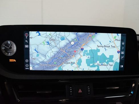 Used 2022 Lexus ES 250 w/ Premium Package AWD/4WD image 14