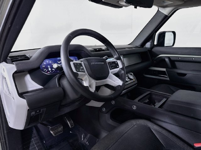Used 2020 Land Rover Defender 110 First Edition AWD/4WD image 9