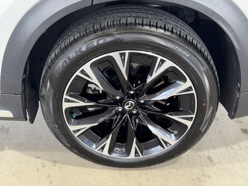 Used 2024 MAZDA CX-90 Plug-In Hybrid w/ Premium Plus image 36