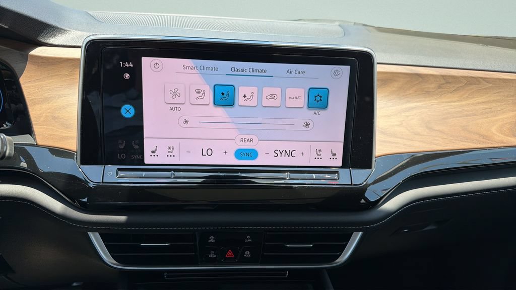 New 2026 Volkswagen Atlas SE FWD image 20