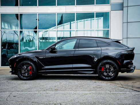 New 2025 Aston Martin DBX 707 image 11