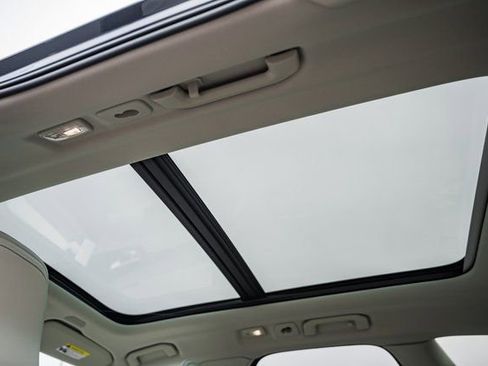 New 2026 Volvo XC60 B5 Ultra w/ Protection Package Premier image 34