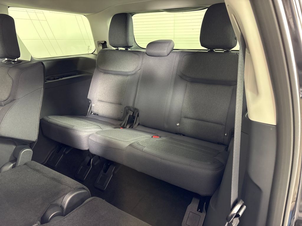 New 2027 Ford Expedition Active RWD image 32