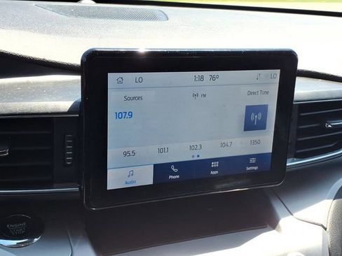 Used 2022 Ford Explorer XLT w/ Equipment Group 202A AWD/4WD image 19