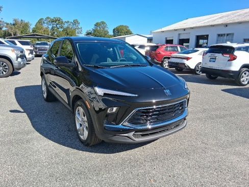 Certified 2025 Buick Encore GX Preferred image 8