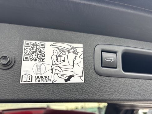 Used 2024 Toyota Highlander LE image 23