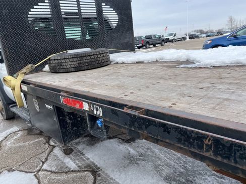 Used 2015 Ford F550 2WD Regular Cab Super Duty image 15