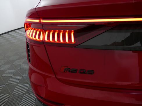 Used 2022 Audi RS Q8 AWD/4WD image 2