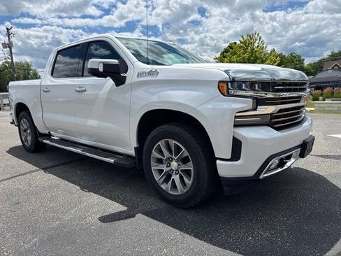Used 2020 Chevrolet Silverado 1500 High Country w/ Technology Package AWD/4WD image 7
