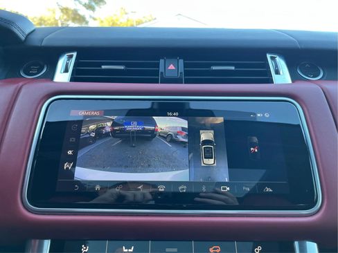 Used 2022 Land Rover Range Rover Sport SVR image 34