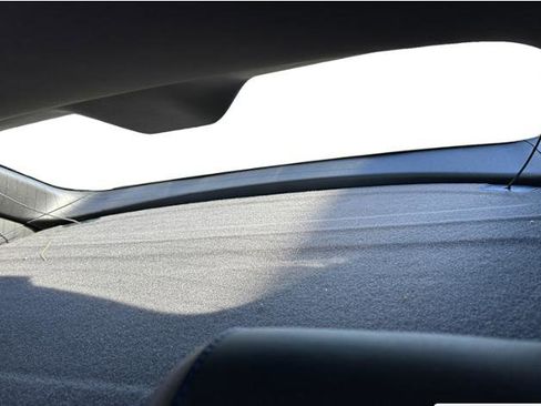 Used 2024 Cadillac XT4 Sport image 17