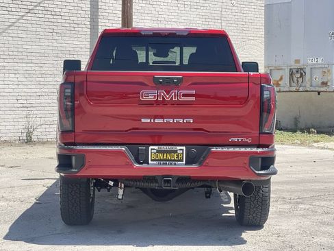 New 2026 GMC Sierra 2500 AT4 w/ AT4 Premium Plus Package AWD/4WD image 39
