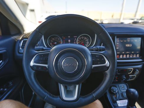 Used 2018 Jeep Compass Limited image 6