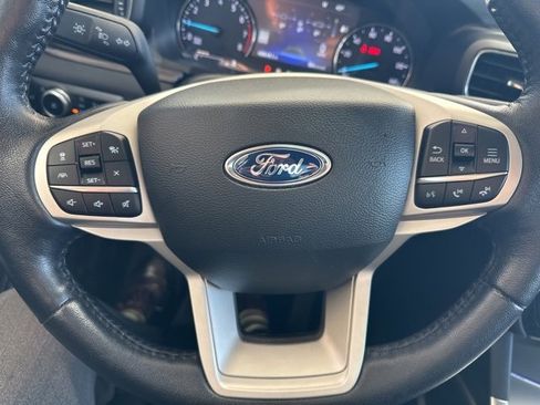 Certified 2023 Ford Explorer Limited w/ Equipment Group 301A image 16