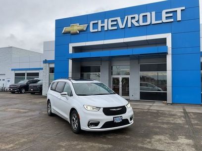 Used 2022 Chrysler Pacifica Limited