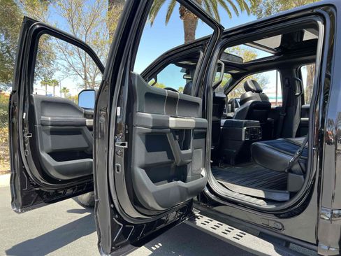 Used 2019 Ford F150 Raptor w/ Equipment Group 802A Luxury AWD/4WD image 60