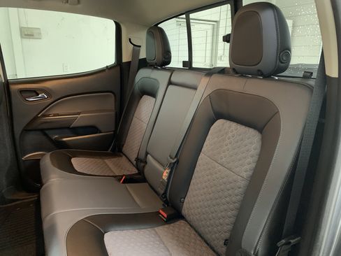 Used 2022 Chevrolet Colorado Z71 image 39