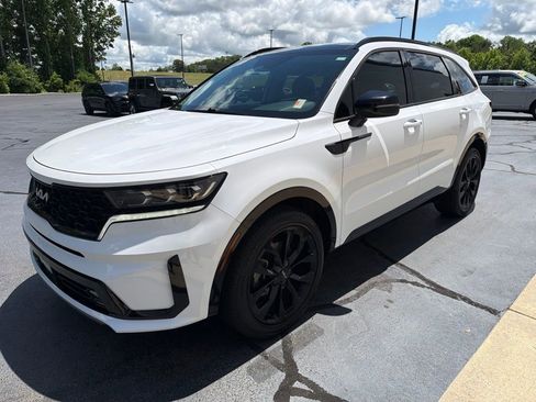 Used 2023 Kia Sorento SX FWD image 3