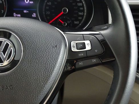 Used 2019 Volkswagen Atlas SE image 27