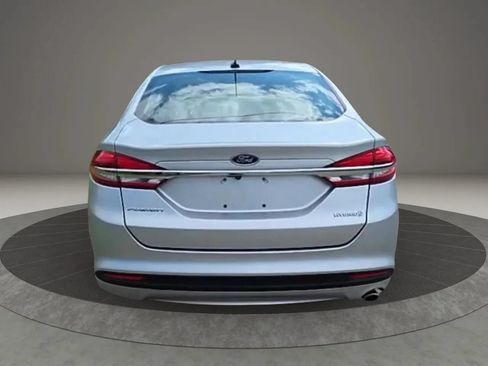 Used 2018 Ford Fusion S FWD image 5
