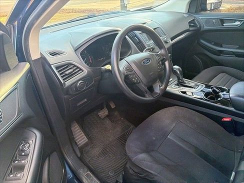 Used 2017 Ford Edge SE image 5