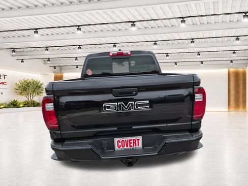 New 2026 GMC Canyon Denali w/ LPO, Denali Black Edition AWD/4WD image 10