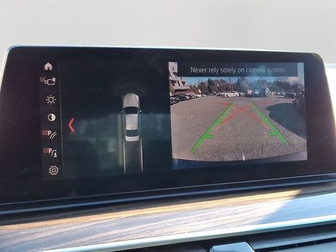 Used 2019 BMW 530i xDrive image 19