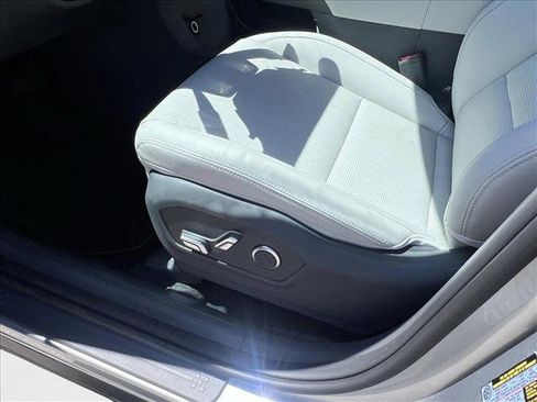 New 2025 Hyundai Santa Fe Limited image 4